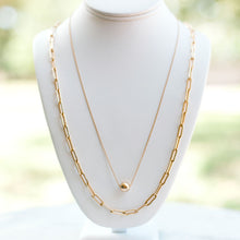 Load image into Gallery viewer, heavy paperclip gold necklace
